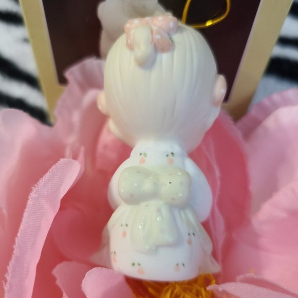 PRECIOUS MOMENTS Ornament "Love Is Kind" - Picture 3 of 4
